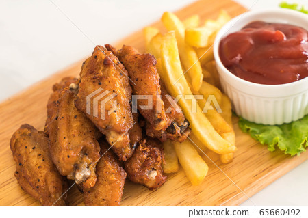 fried chicken wings fried chicken wings 65660492