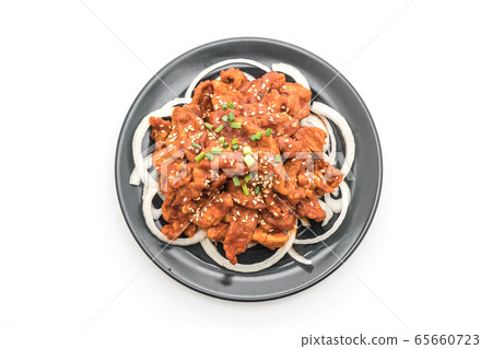 fried pork with spicy korean sauce (bulgogi) 65660723