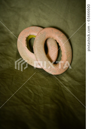 Headphone ear pads Headphone ear pads 65666600