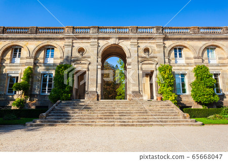 Jardin public garden in Bordeaux 65668047