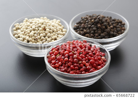 胡椒粒（黑色，白色，粉紅色） 65668722