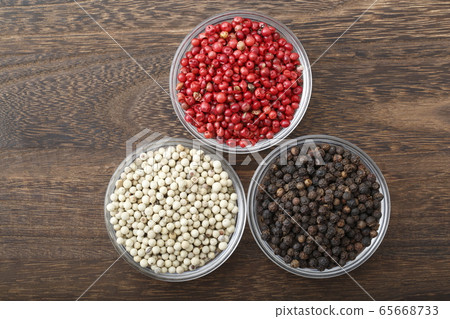 胡椒粒（黑色，白色，粉紅色） 65668733