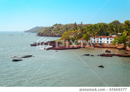 Dona Paula cape viewpoint, Goa 65669377