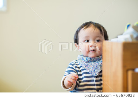 Baby and room Baby and room 65670928