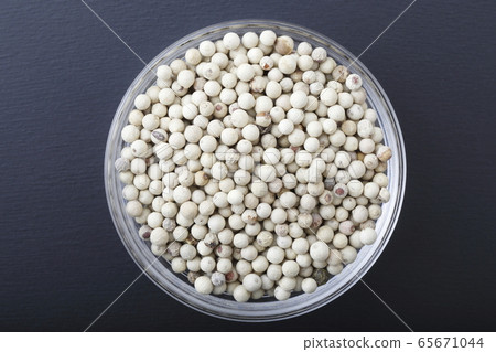 白胡椒粒 65671044