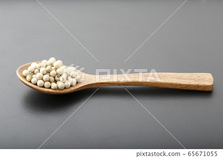 白胡椒粒 65671055