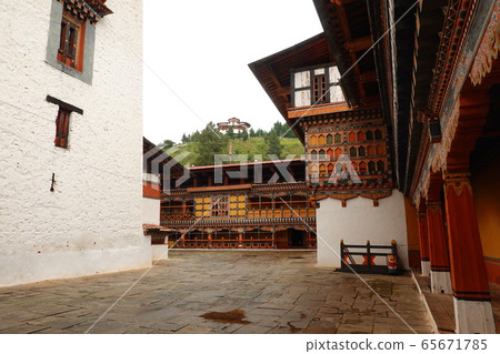 不丹的城堡和寺廟（Parozon，林彭宗） 65671785