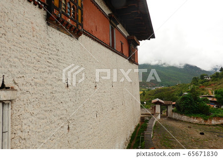 不丹的城堡和寺廟（Parozon，林彭宗） 65671830