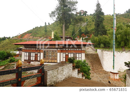Bhutan's castles and temples (Parozon, Rinpunzon) 65671831
