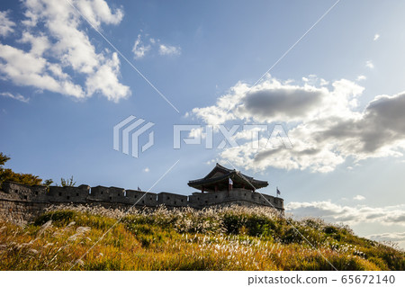 Suwon Hwaseong Suwon Hwaseong 65672140