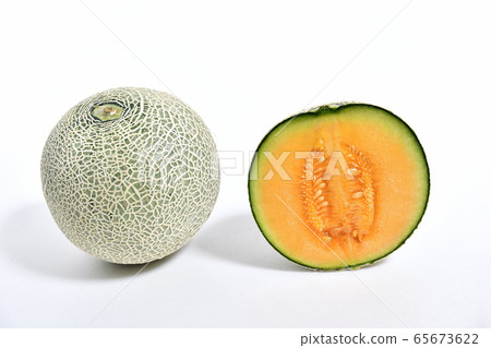 Quincy melon on white background 65673622