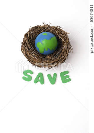 Earth in nest Earth in nest 65674811