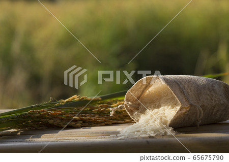 Organic white rice Organic white rice 65675790