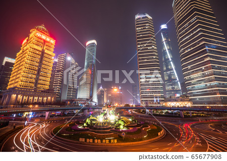<Shanghai> Night view of Lujiazui, skyscraper 65677908