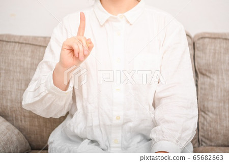 指點女人 65682863