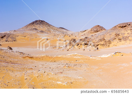 White Desert at Farafra in the Sahara of Egypt. Africa. White Desert at Farafra in the Sahara of Egypt. Africa. 65685643