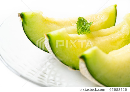 Andes melon carved 65688526