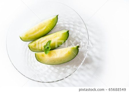 Andes melon carved 65688549