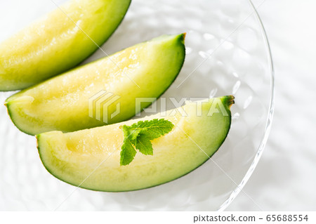 Andes melon carved 65688554