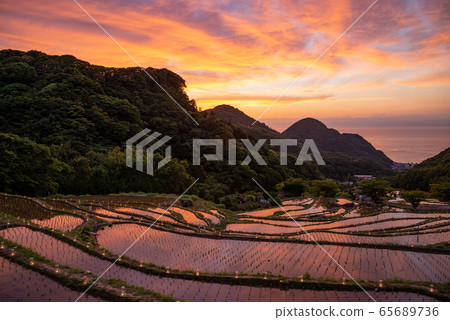 [Shizuoka Prefecture Matsuzaki Town] Ishibe terraced rice fields, Ishibe lights, candle night 65689736