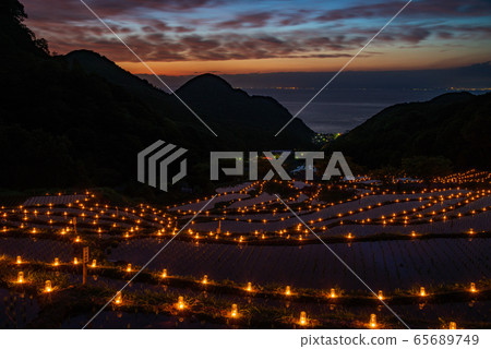 [Shizuoka Prefecture Matsuzaki Town] Ishibe terraced rice fields, Ishibe lights, candle night 65689749