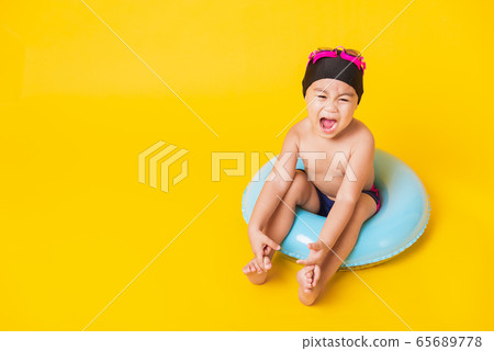 Kid hav fun sit in inflatable Kid hav fun sit in inflatable 65689778
