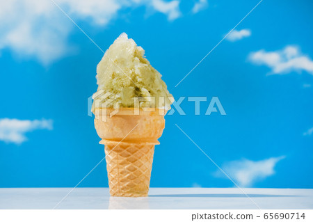 Asian green tea, roasted green tea shaved ice Asian green tea, roasted green tea shaved ice 65690714