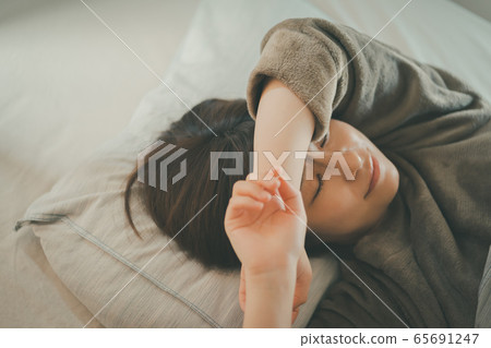 早晨 早上 女生 65691247