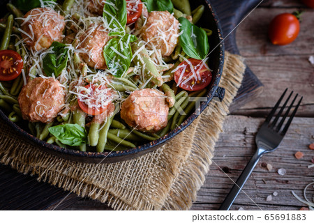 Delicious fresh pasta with meatballs Delicious fresh pasta with meatballs 65691883