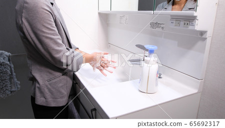 OL女士消毒防感染預防手腕消毒洗手酒精乙醇消毒凝膠面膜 65692317