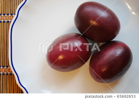 Passion fruit Amami Nankoku 65692653