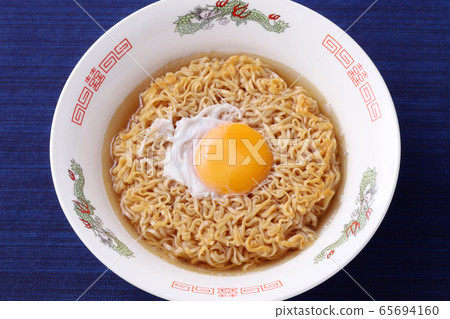 Instant noodle Instant noodle 65694160