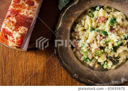Colcannon, traditional Irish dish Colcannon, traditional Irish dish 65695670