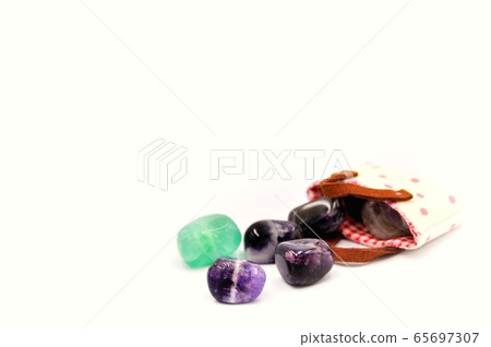 Natural stone 65697307