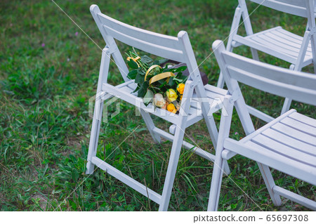 Wedding on a plate green background and a 65697308