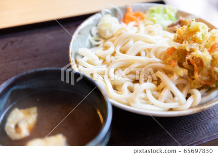 Yoshida Udon 65697830