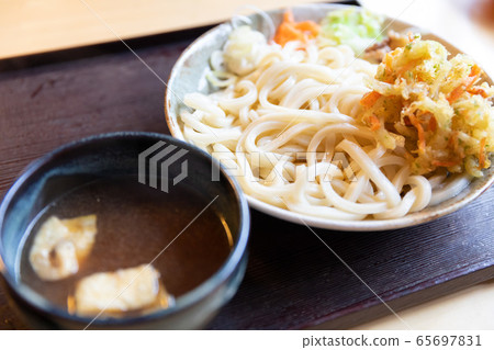Yoshida Udon 65697831
