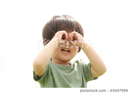 Boy playing 65697999