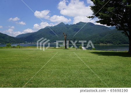 Lake Kawaguchi Koumi Park 65698190