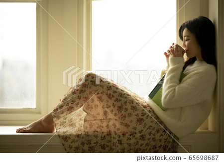 女人,休息,生活方式 女人,休息,生活方式 65698687