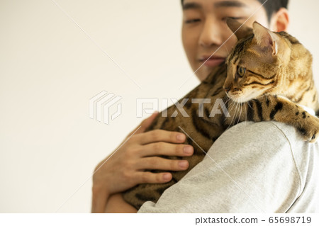 Couple, animal, lifestyle 65698719