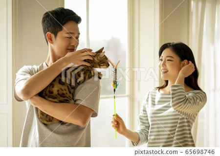 Couple, animal, lifestyle 65698746