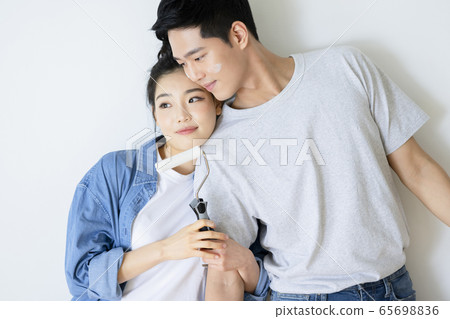 Couple, interior, paint 65698836
