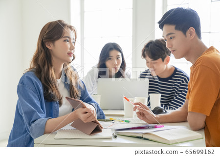 Business, men and women, meeting 65699162