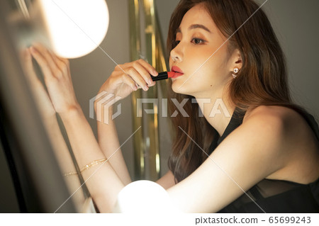 女人,美麗,華麗 女人,美麗,華麗 65699243