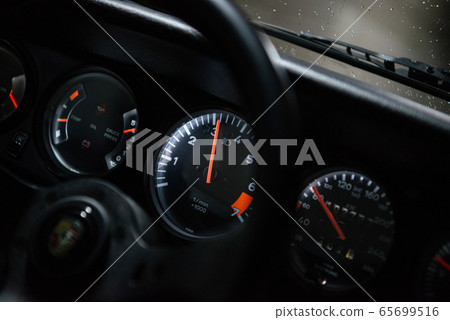 Classic car tachometer 65699516