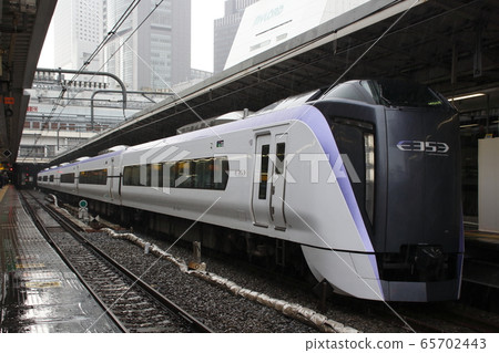 Limited Express Azusa: Series E353 (Shinjuku Station) 65702443