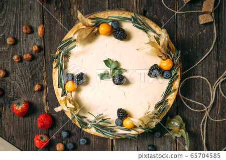 Sweet dessert cheese cake with berries rosemary Sweet dessert cheese cake with berries rosemary 65704585