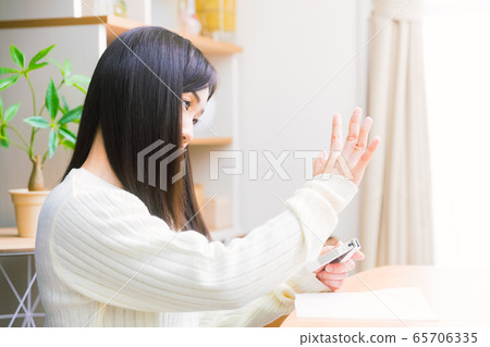 指甲護理婦女複製空間 65706335