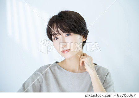 Women Beauty Beauty Short Hair 65706367